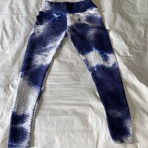 MitaOGirl Blue & White leggings size Medium